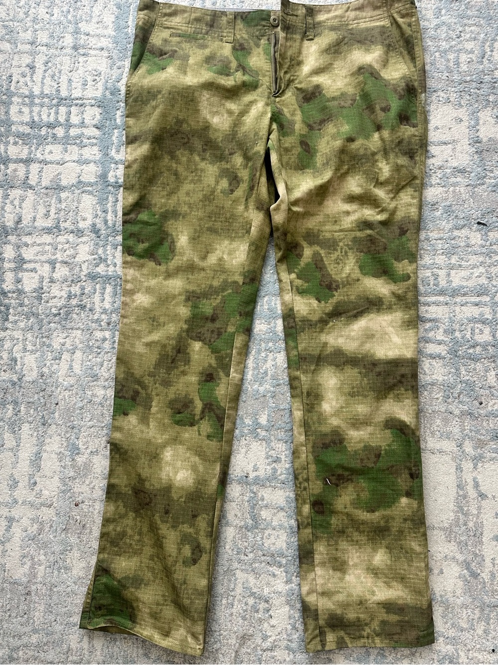 Crooks & Castle Camo Green Pants Sz 36/34 slim fit
